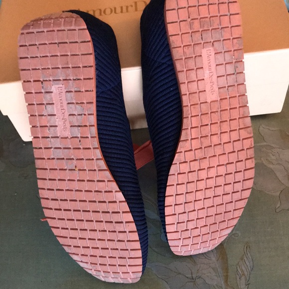 L’Amour Des Pieds navy shoes with coral ties. 8M - Picture 4 of 6